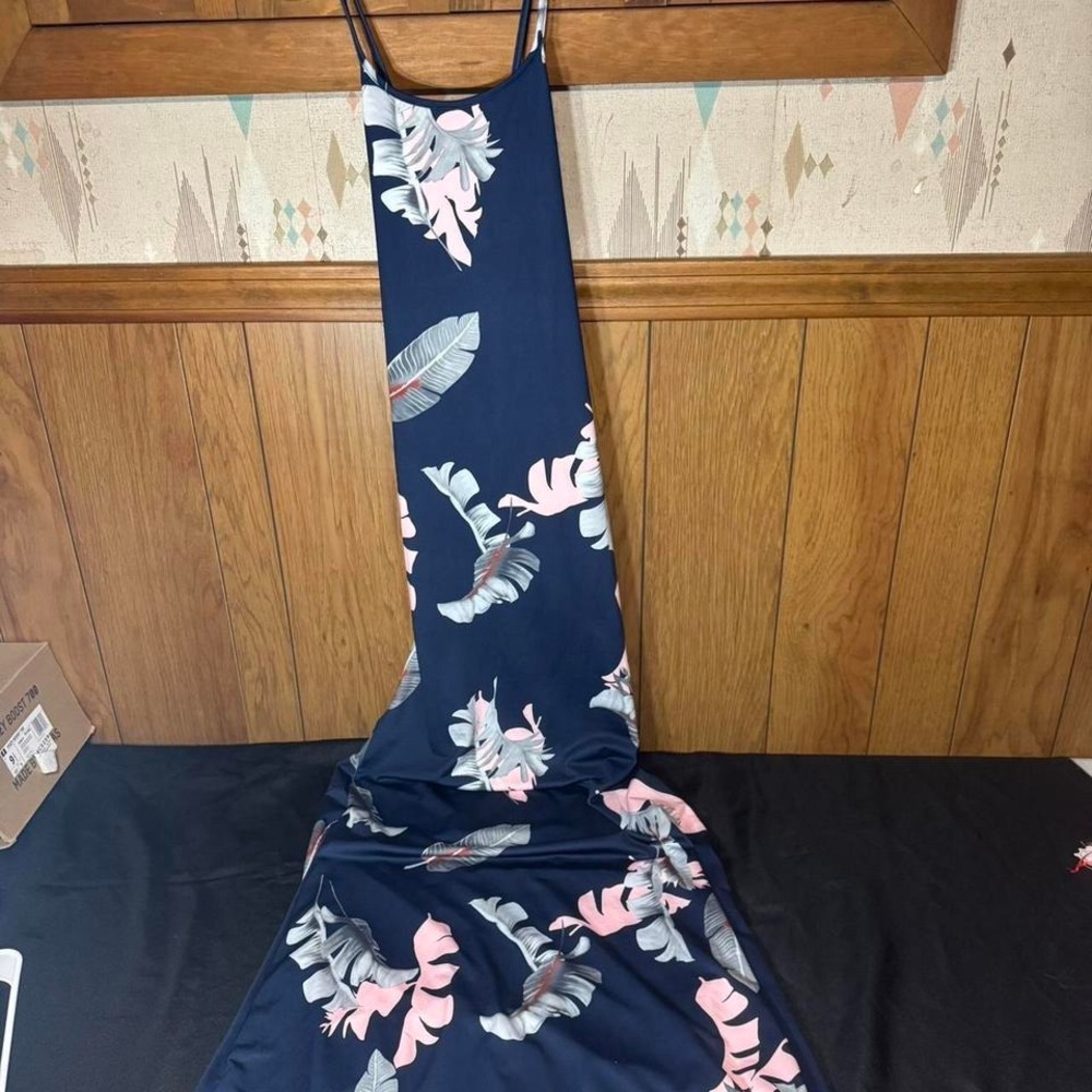 Navy blue maxi‎ dress with pink/ white floral print/crisscross back Size Large